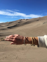 Load image into Gallery viewer, V I A  Armband • Sienna Suede