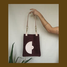 Load image into Gallery viewer, L U N E  Leather Tote