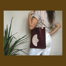 Load image into Gallery viewer, L U N E  Leather Tote