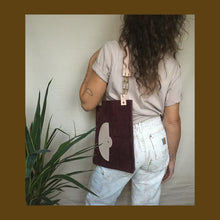 Load image into Gallery viewer, L U N E  Leather Tote